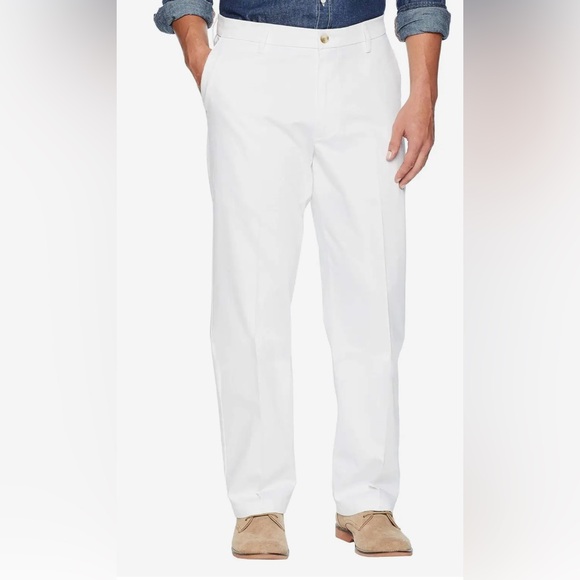 Dockers Classic Fit Signature Khaki Pants - Picture 4 of 11